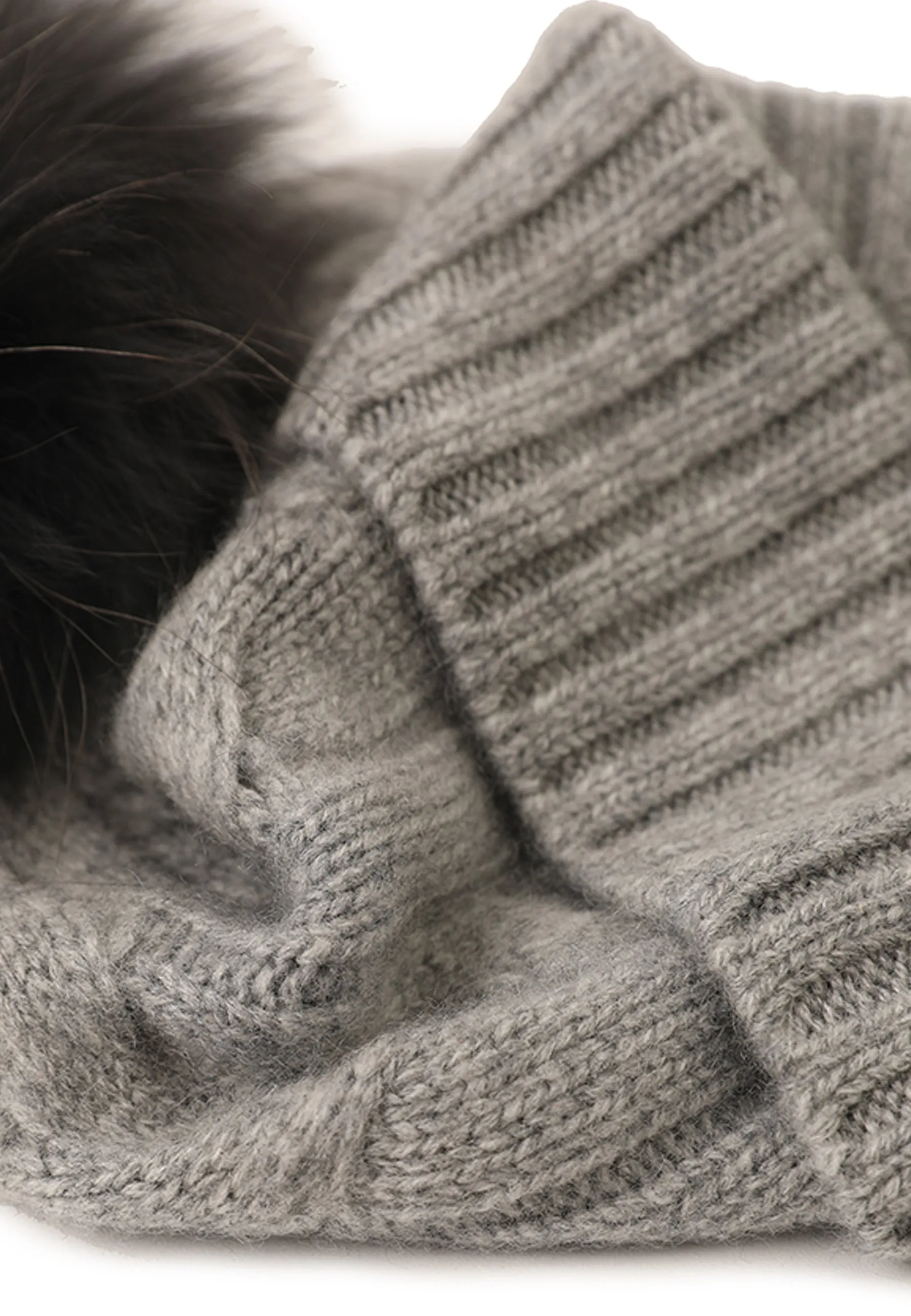 Soft Cable-Knit Mongolian Cashmere Beanie