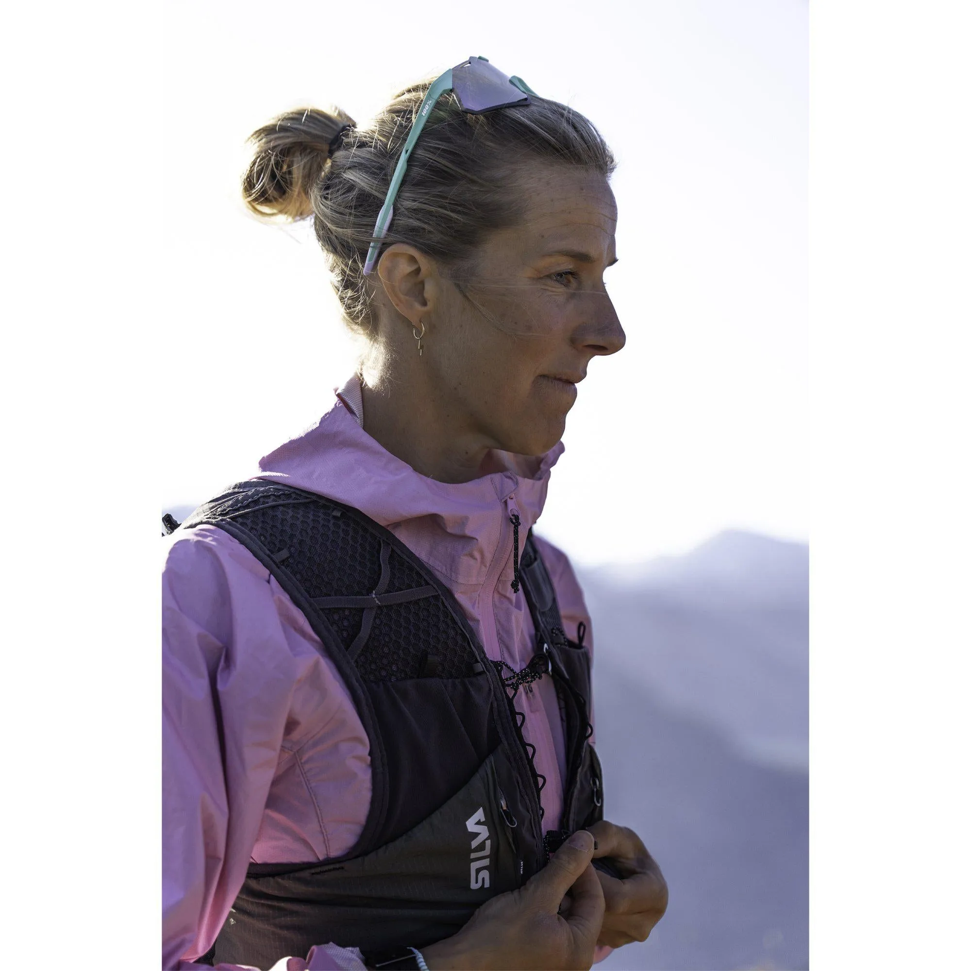 Strive 5 Vest Black