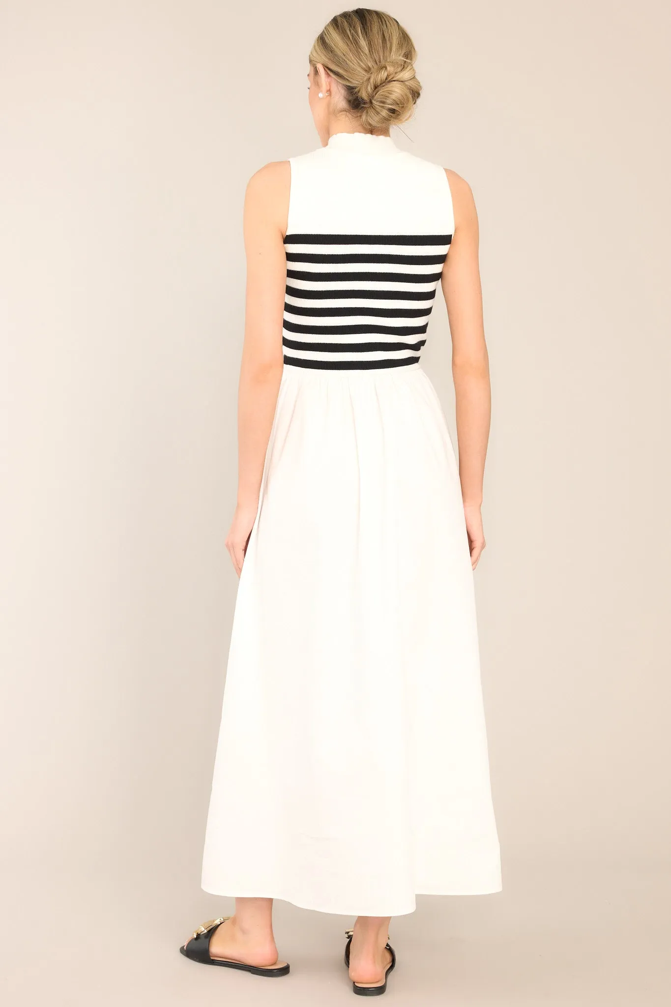 Timeless Treasures White Sleeveless Striped Maxi Dress