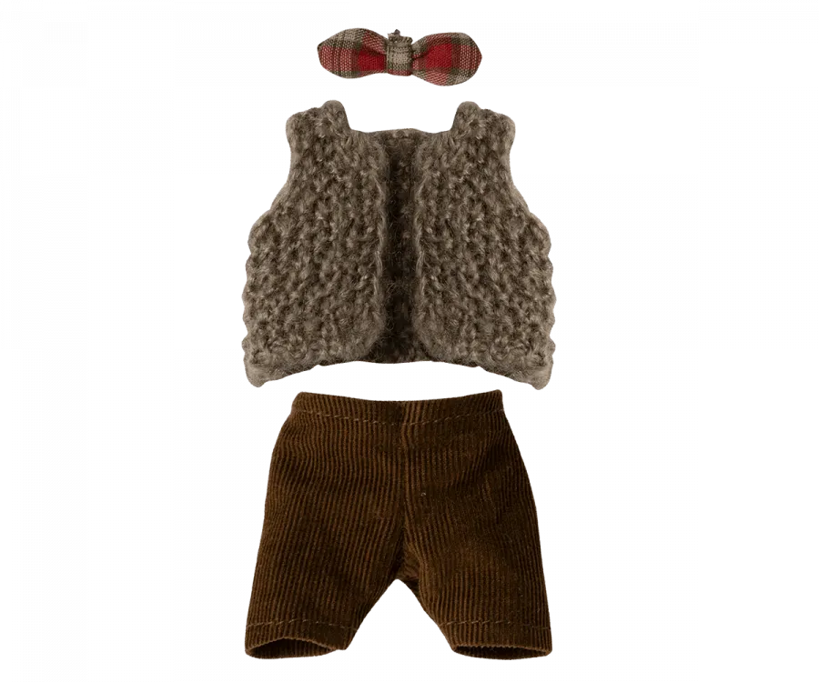 Vest, Pants and Bowtie for Grandpa Mouse
